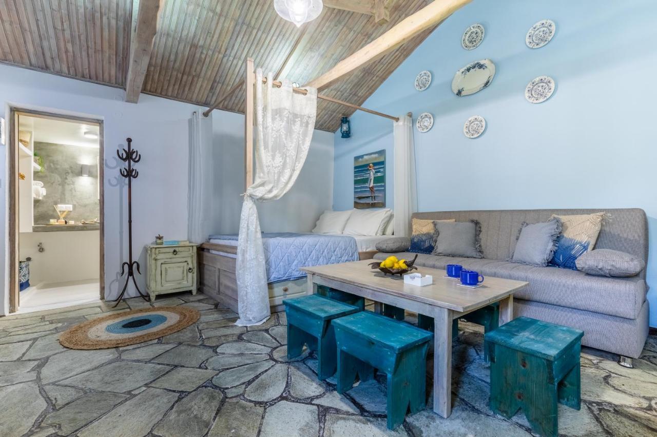 Yianna Cottage Studios Скопелос Екстериор снимка