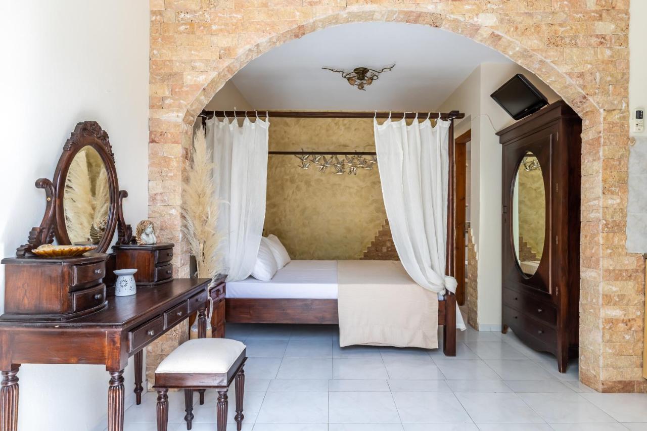 Yianna Cottage Studios Скопелос Екстериор снимка