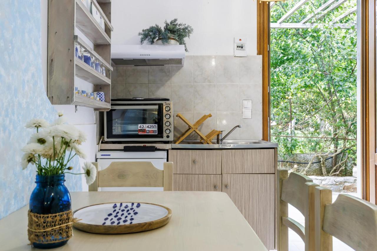 Yianna Cottage Studios Скопелос Екстериор снимка