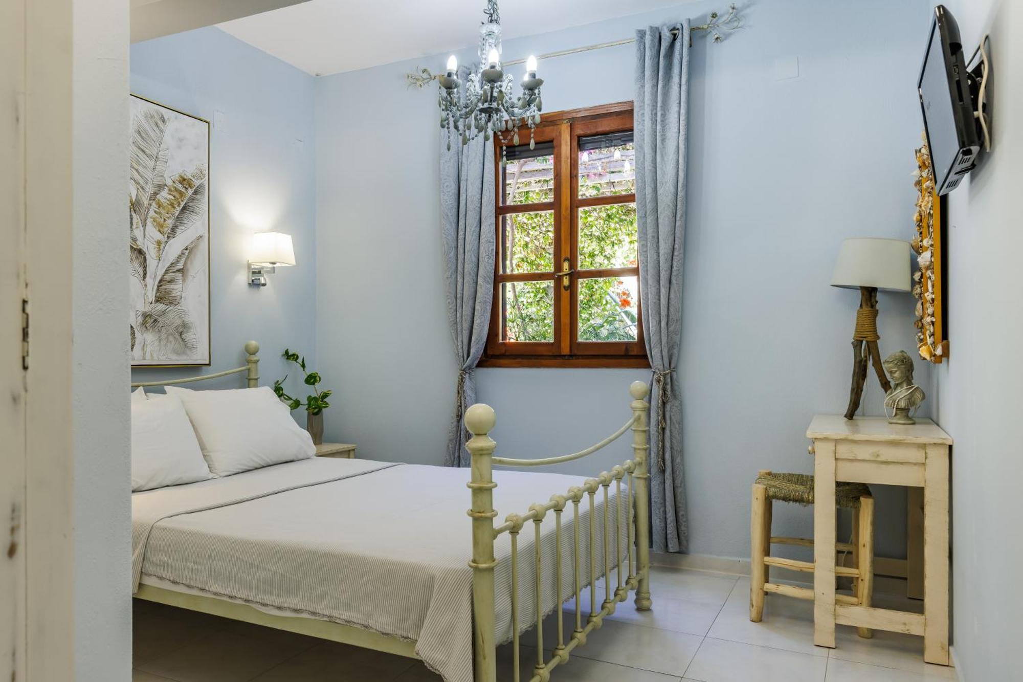 Yianna Cottage Studios Скопелос Екстериор снимка
